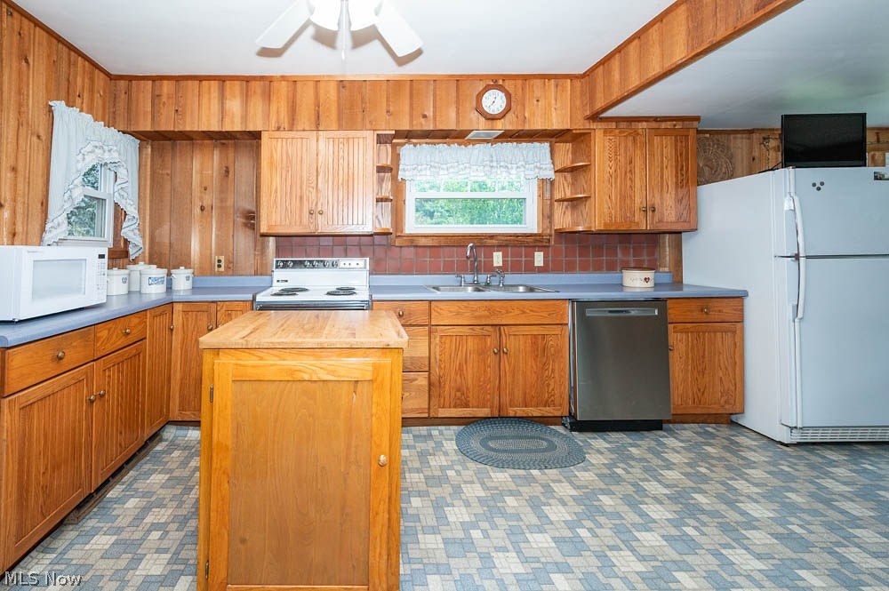 7094 State Route 45 Lisbon OH 44432