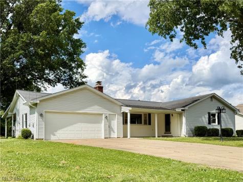 1008 Columbus Circle S Ashland OH 44805