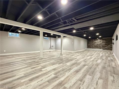 1008 Columbus Circle S Ashland OH 44805