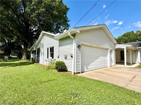 1008 Columbus Circle S Ashland OH 44805