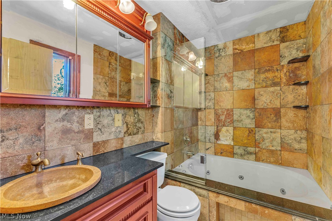 8935 Oberlin Road Elyria OH 44035