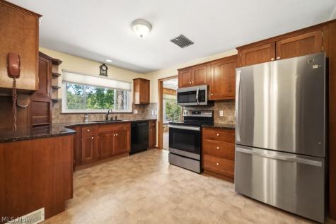 7988 Wright Road Broadview Heights OH 44147