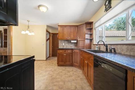 7988 Wright Road Broadview Heights OH 44147