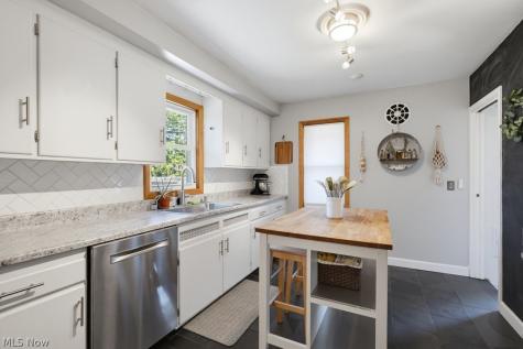 10358 Notabene Drive Parma Heights OH 44130