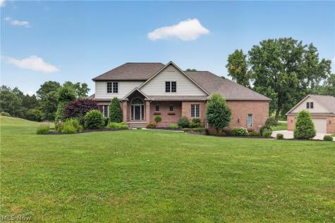 1343 Vermillion Drive Barberton OH 44203