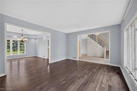 1343 Vermillion Drive Barberton OH 44203