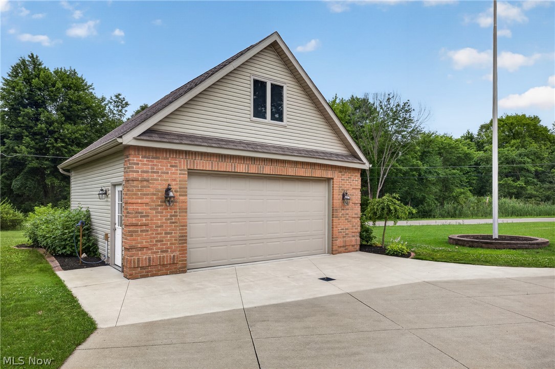 1343 Vermillion Drive Barberton OH 44203