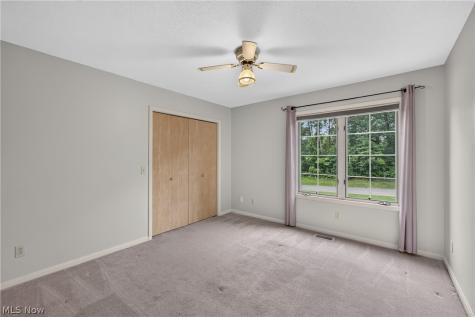 1343 Vermillion Drive Barberton OH 44203