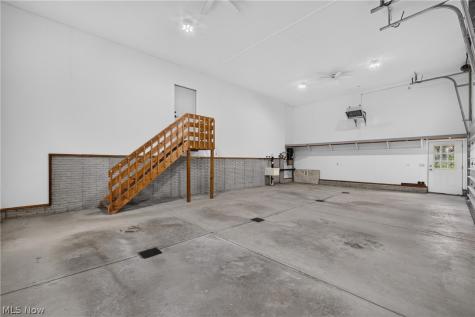 1343 Vermillion Drive Barberton OH 44203