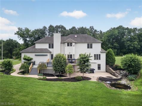 1343 Vermillion Drive Barberton OH 44203