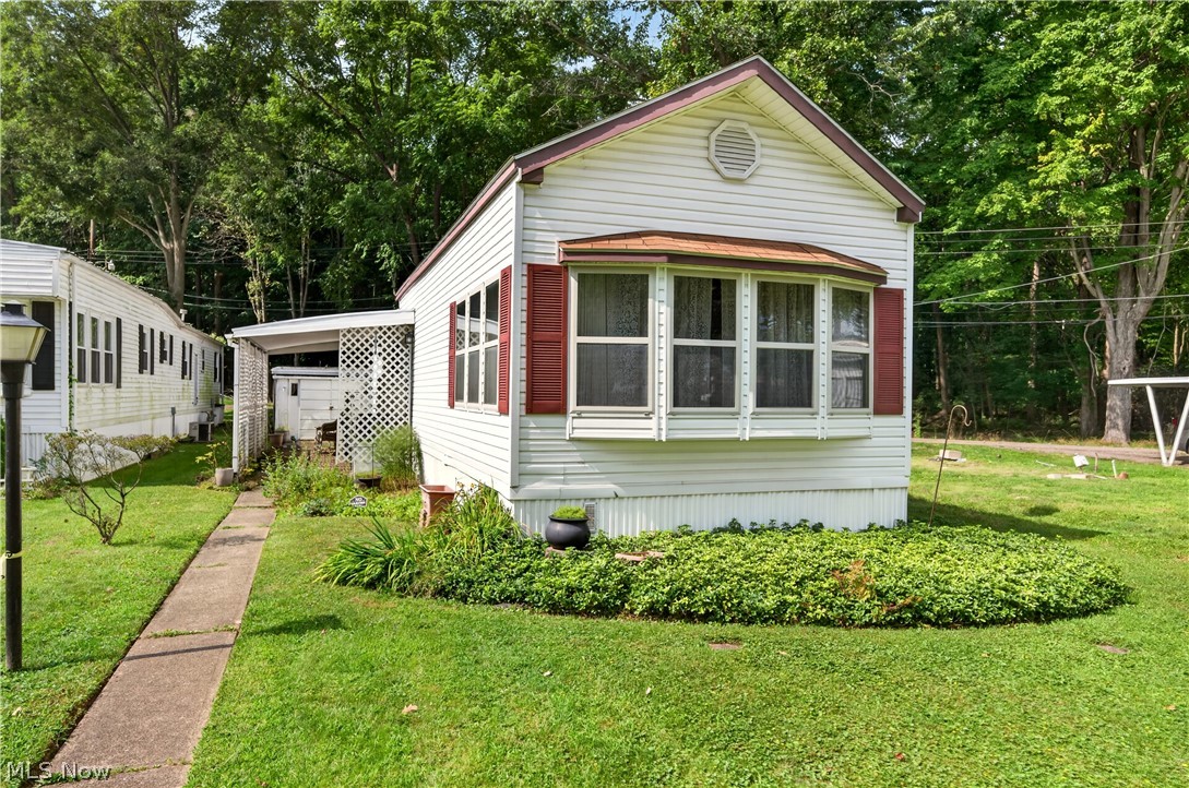 1219 Pasadena Boulevard NW North Canton OH 44720