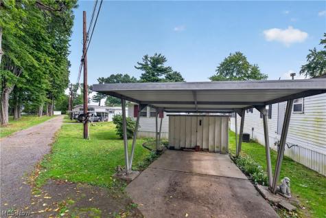 1219 Pasadena Boulevard NW North Canton OH 44720
