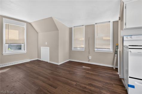 186 Parmely Avenue Elyria OH 44035