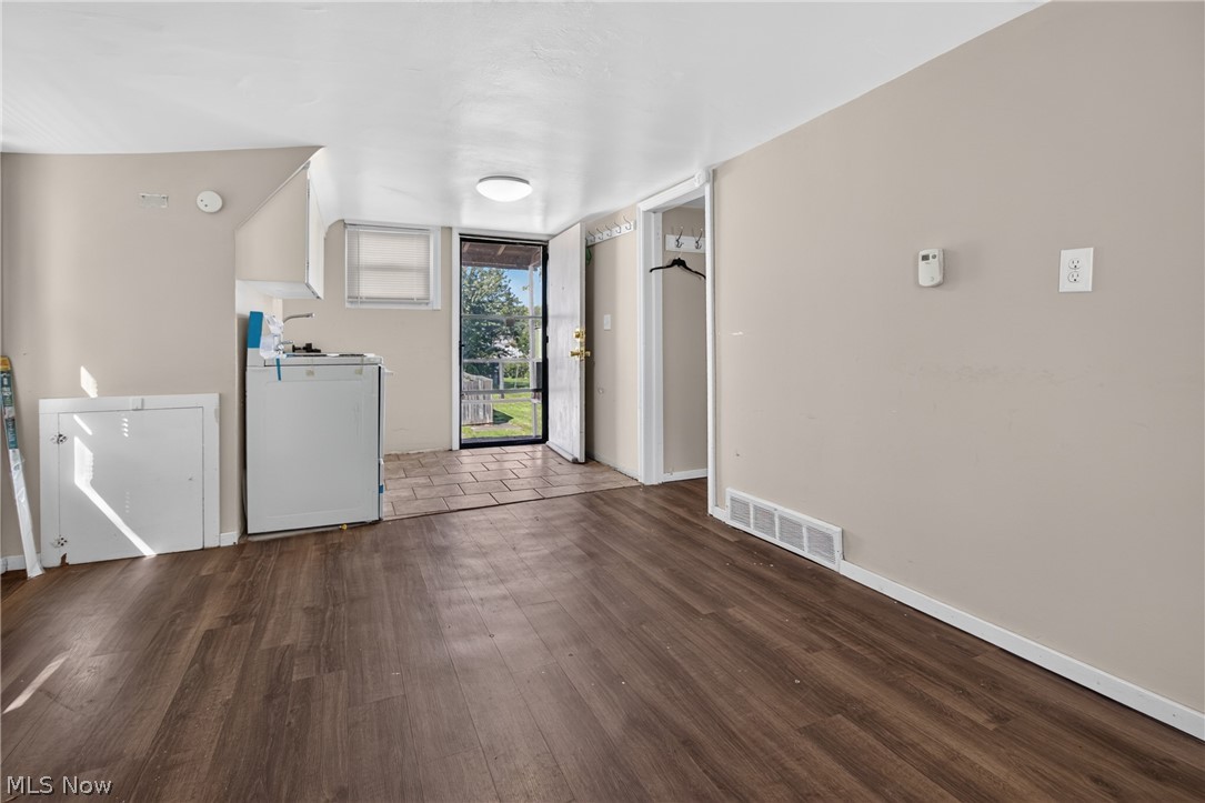 186 Parmely Avenue Elyria OH 44035