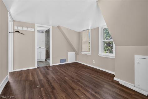 186 Parmely Avenue Elyria OH 44035