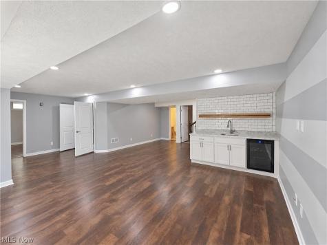 2746 Hunters Ridge Twinsburg OH 44087