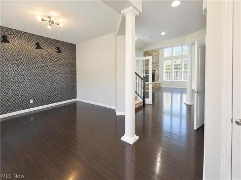 2746 Hunters Ridge Twinsburg OH 44087