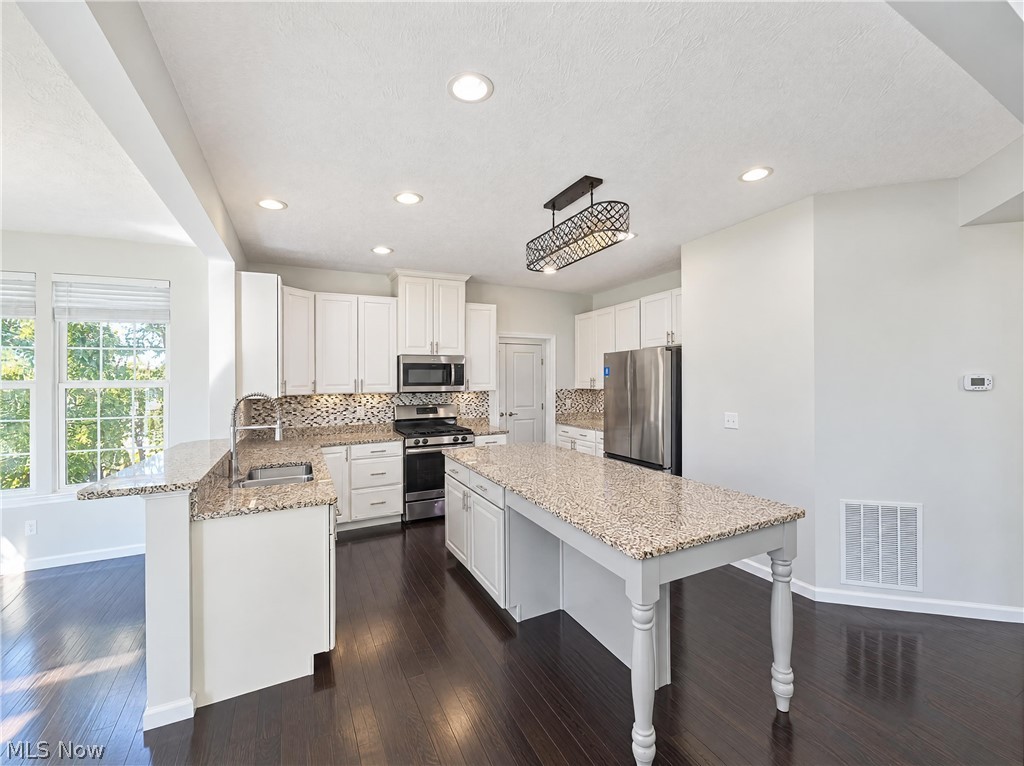 2746 Hunters Ridge Twinsburg OH 44087