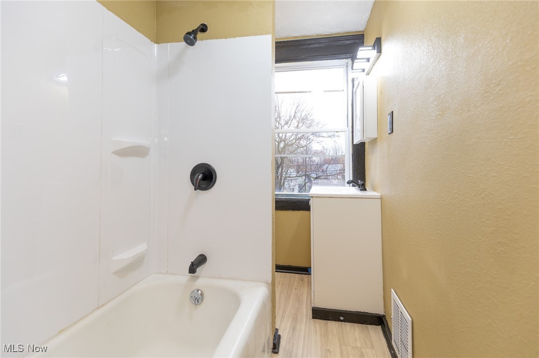 258 Oberlin Court Akron OH 44311