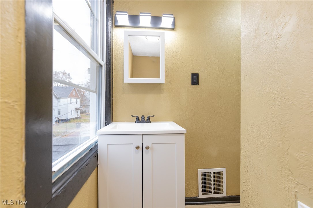 258 Oberlin Court Akron OH 44311