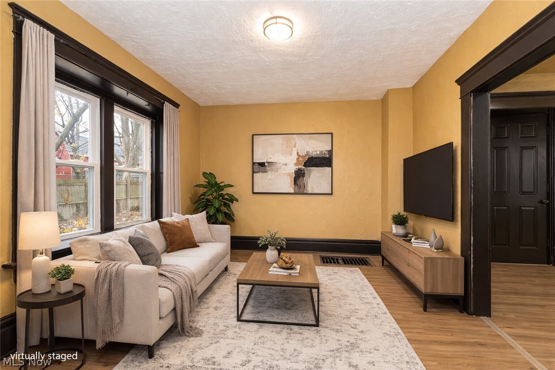 258 Oberlin Court Akron OH 44311