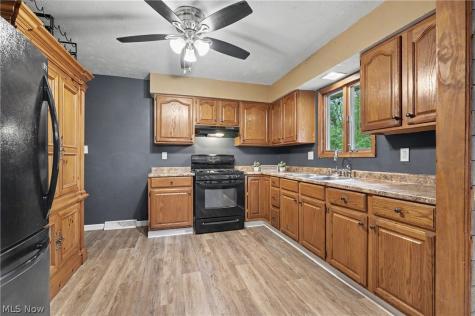 839 Sheffield Road Sheffield Lake OH 44054