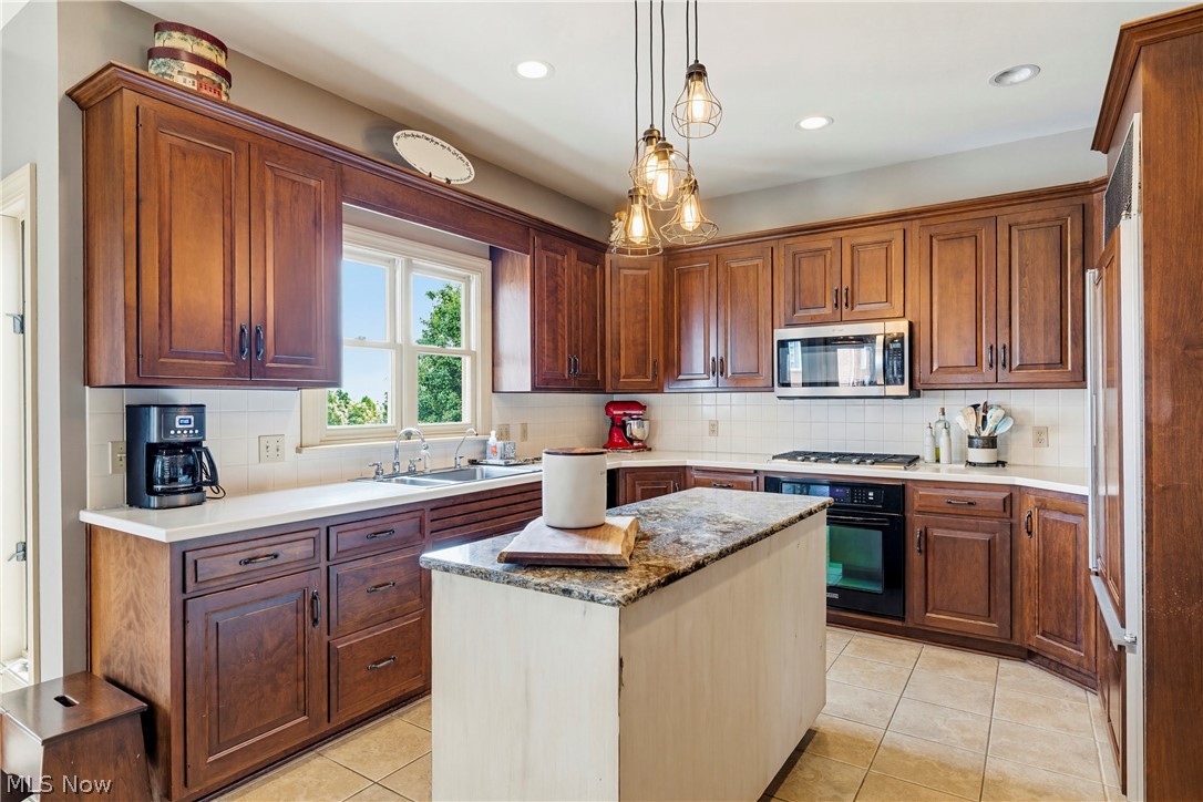 5 Medbery Drive Coshocton OH 43812