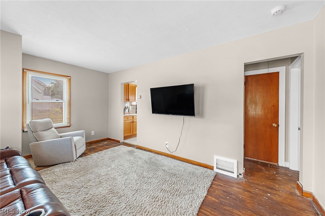4701 Bader Avenue Cleveland OH 44109