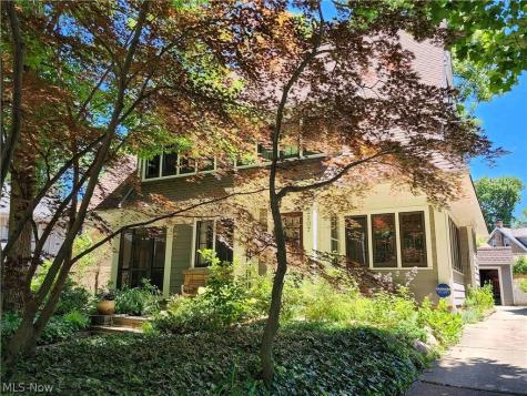 2207 Westminster Road Cleveland Heights OH 44118