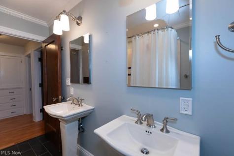 2207 Westminster Road Cleveland Heights OH 44118