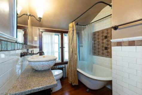 2207 Westminster Road Cleveland Heights OH 44118