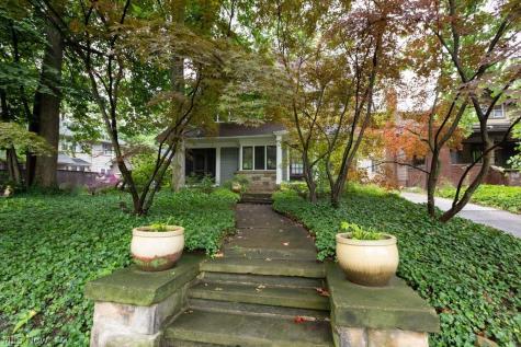 2207 Westminster Road Cleveland Heights OH 44118