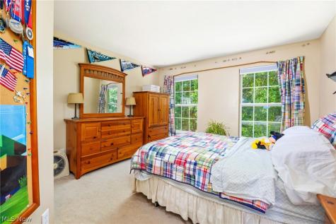 8524 Wayside Drive Olmsted Twp OH 44138