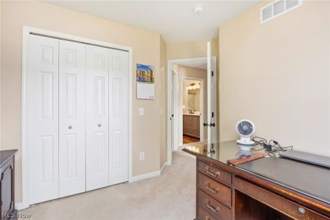 8524 Wayside Drive Olmsted Twp OH 44138