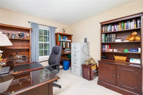 8524 Wayside Drive Olmsted Twp OH 44138