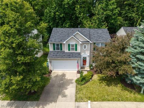 8524 Wayside Drive Olmsted Twp OH 44138