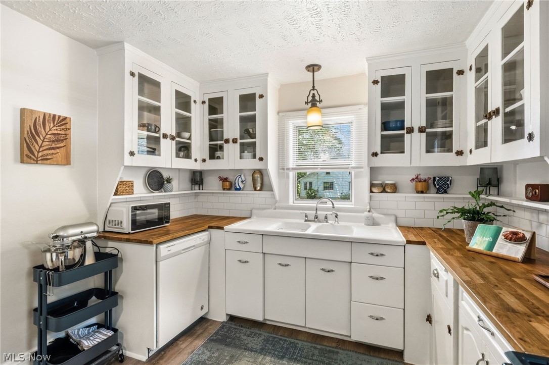 140 5th Avenue Chardon OH 44024