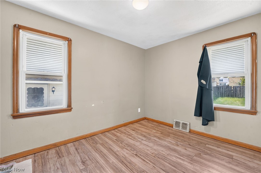 15916 Edgewood Avenue Maple Heights OH 44137