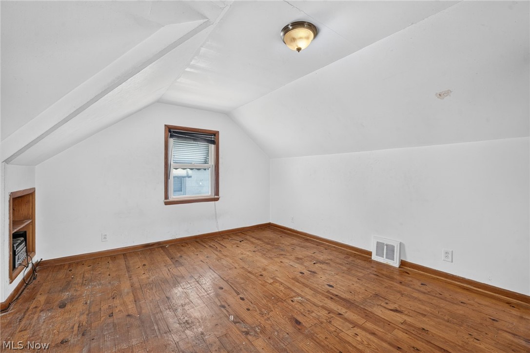 15916 Edgewood Avenue Maple Heights OH 44137