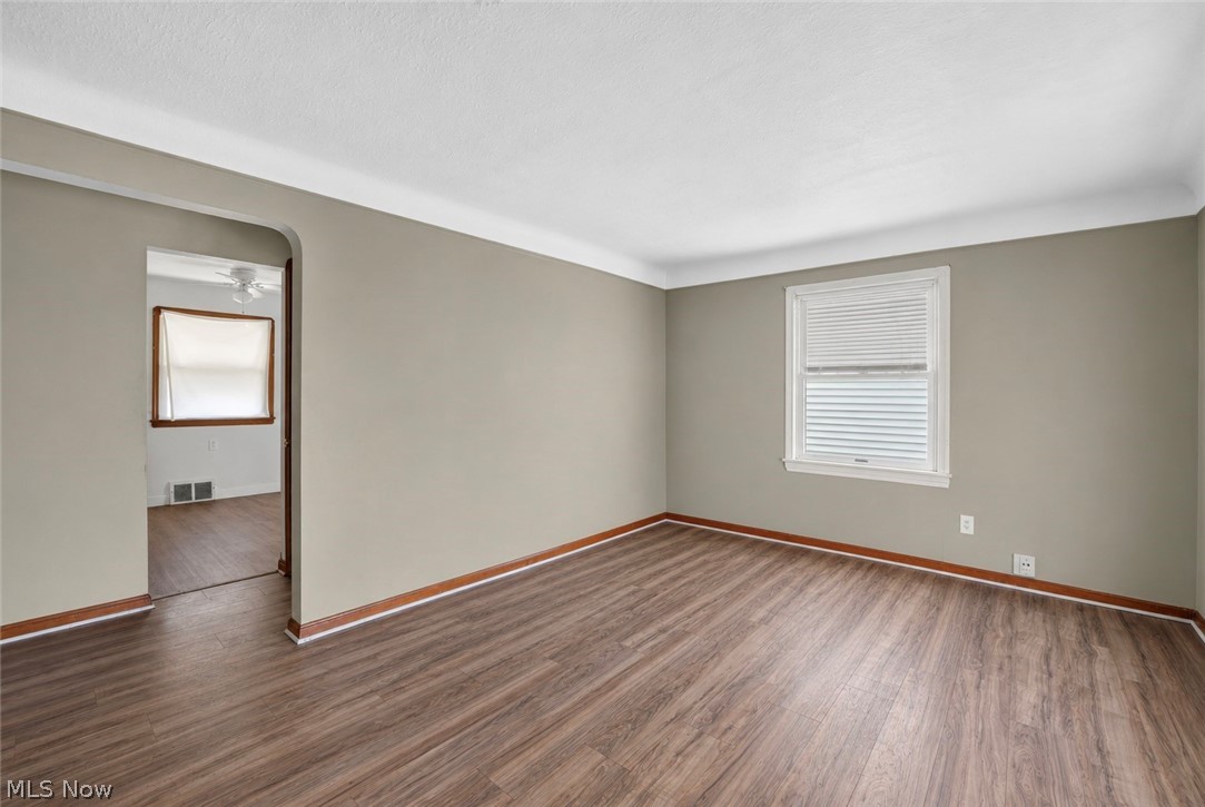 15916 Edgewood Avenue Maple Heights OH 44137