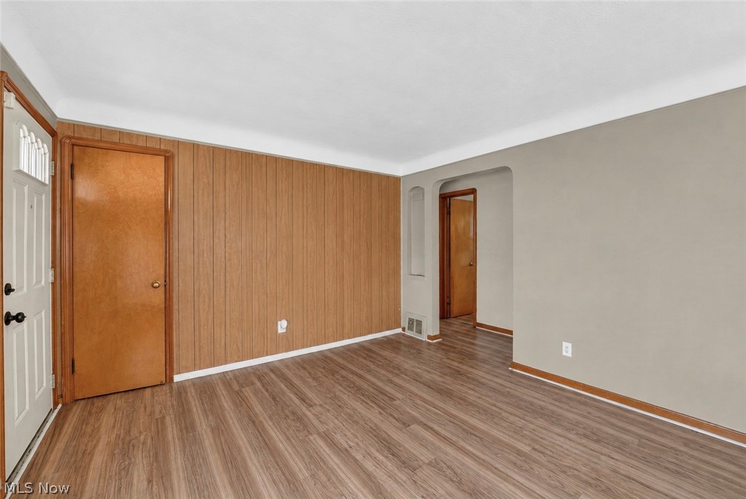 15916 Edgewood Avenue Maple Heights OH 44137
