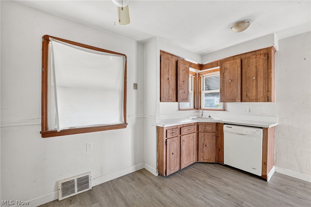 15916 Edgewood Avenue Maple Heights OH 44137