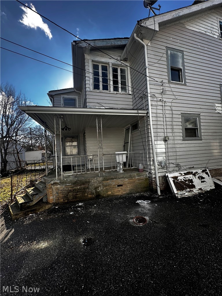 2083 N Taylor Road Cleveland Heights OH 44112