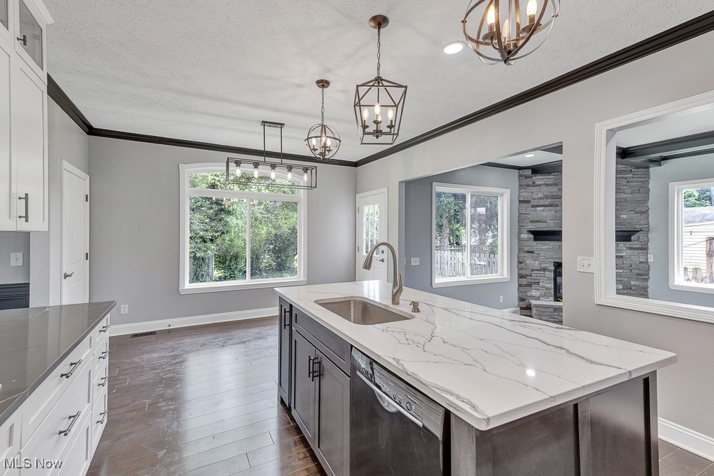 491 Parkside Drive Bay Village OH 44140