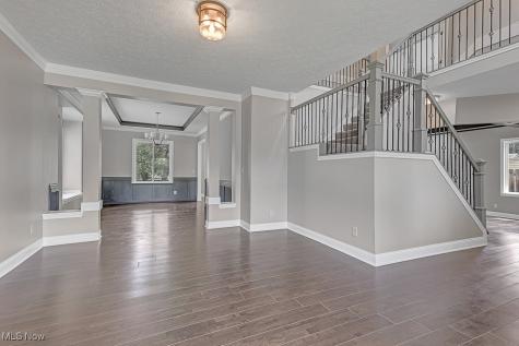 491 Parkside Drive Bay Village OH 44140