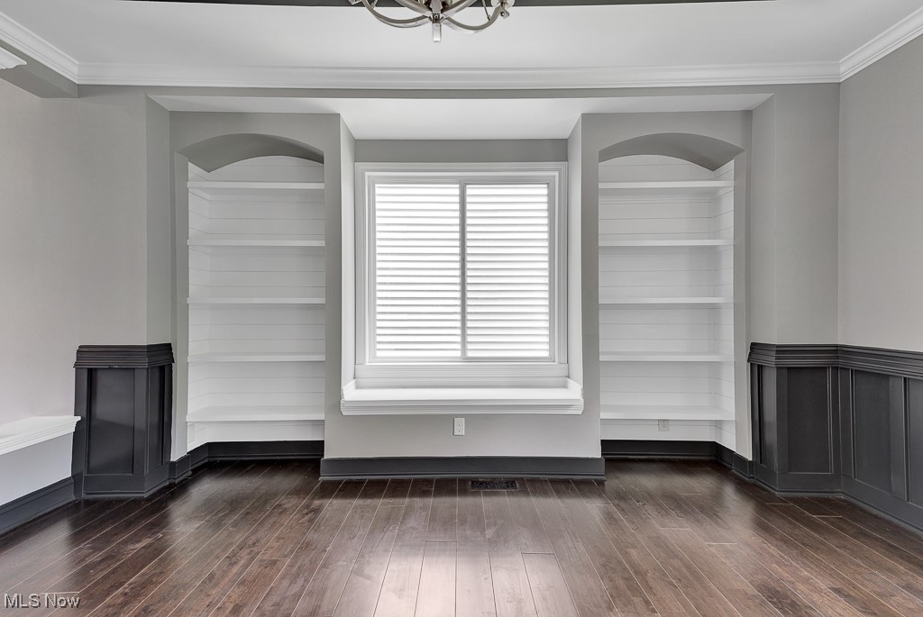 491 Parkside Drive Bay Village OH 44140