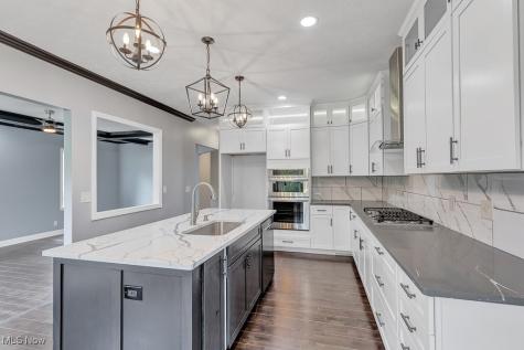 491 Parkside Drive Bay Village OH 44140
