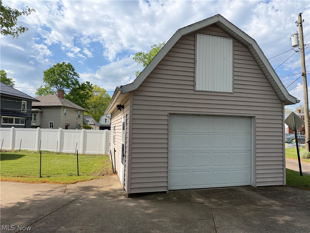 326 N 13th Street Coshocton OH 43812