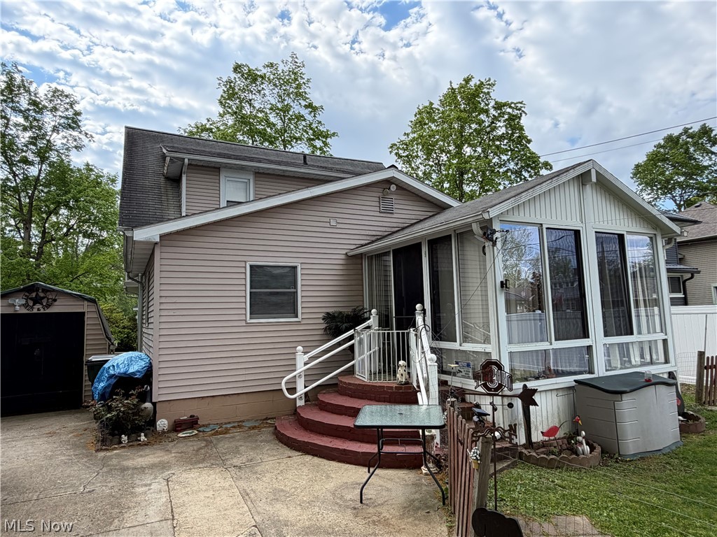 326 N 13th Street Coshocton OH 43812
