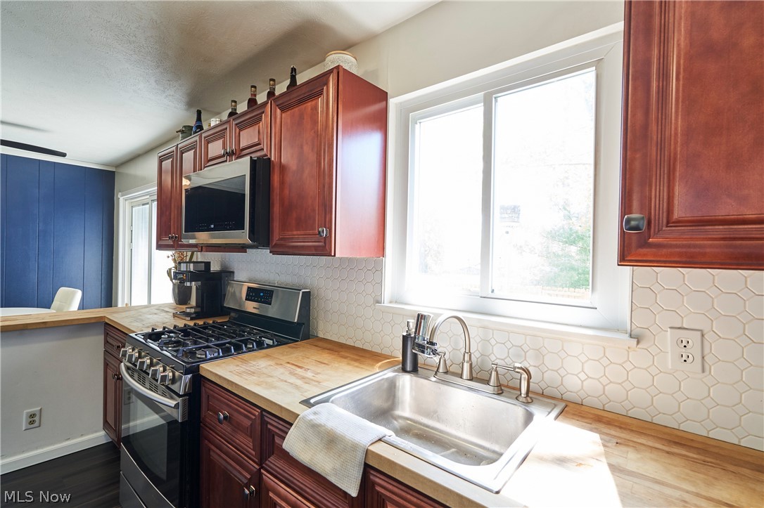 890 Iroquois Run Macedonia OH 44056